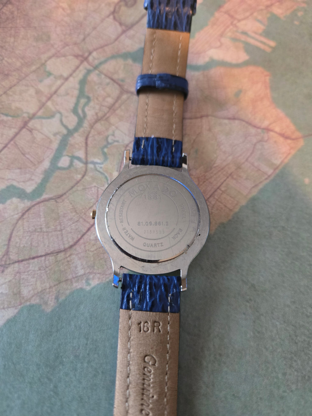 Vintage 1990's Movado mens quartz watch.