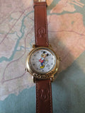 Disney Mickey Mouse Lorus V421-0060 R Quartz Musical Watch