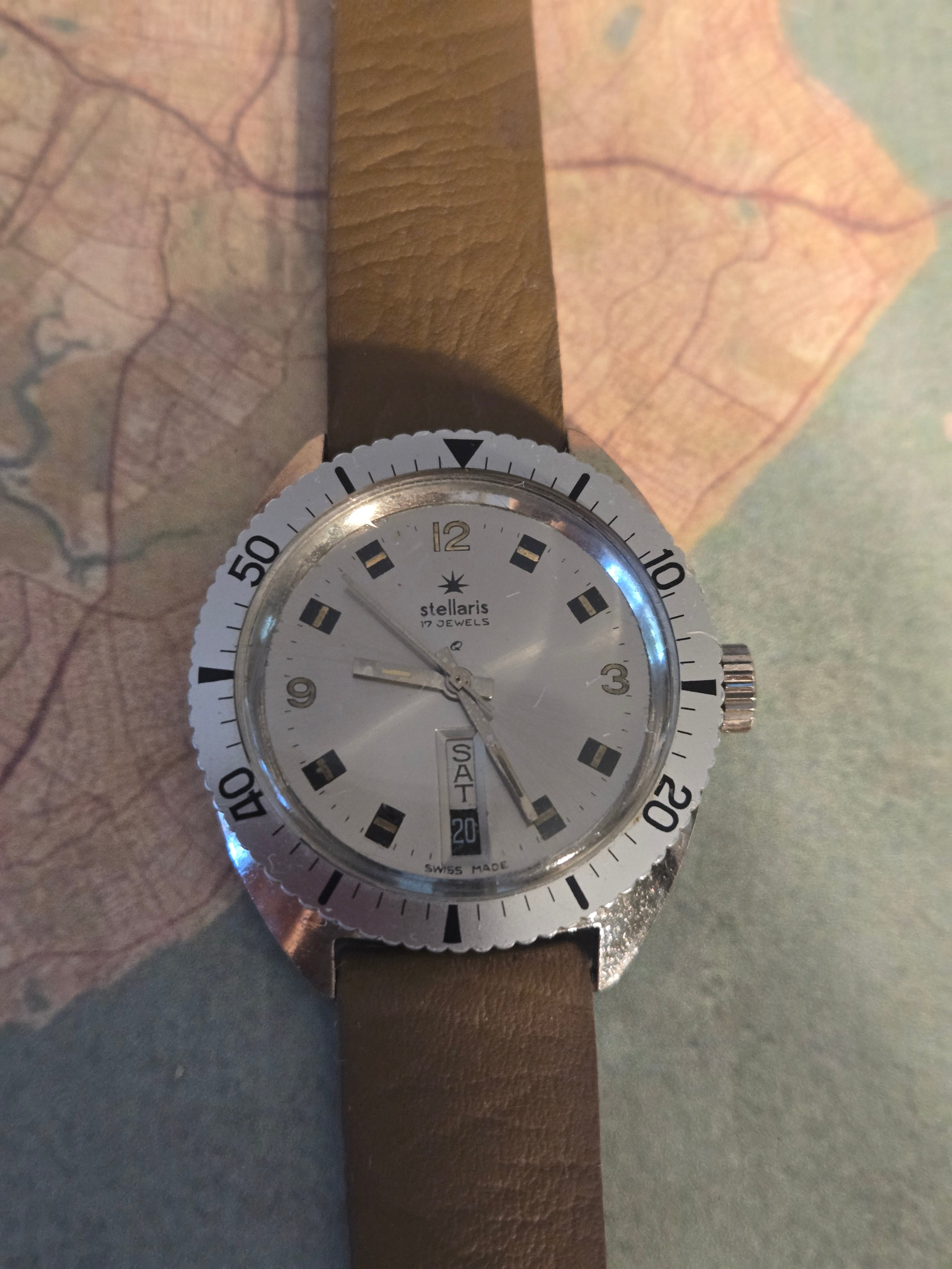 Vintage Stellaris 17 jewel skin diver
